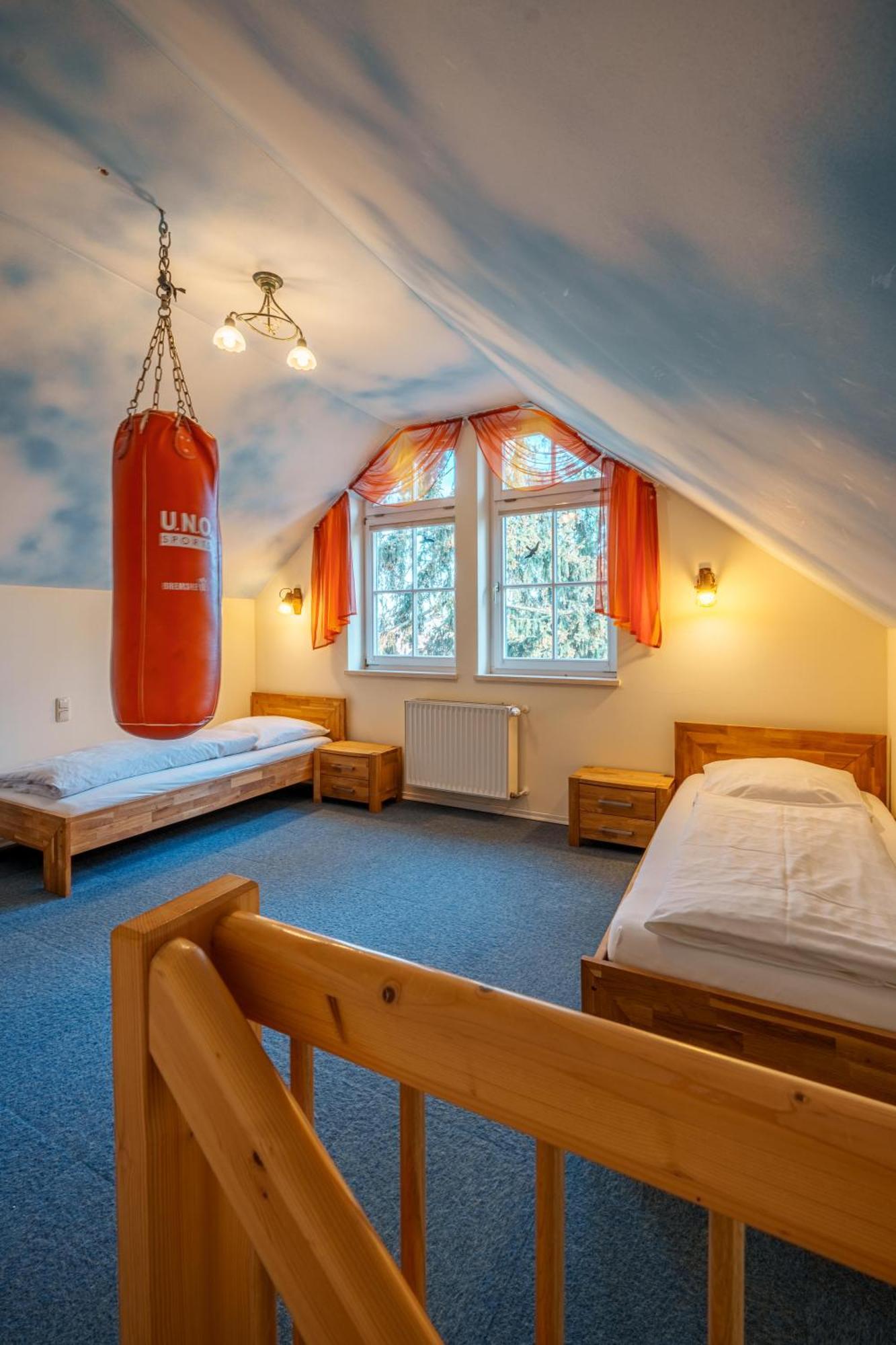 Koenig Ludwig Design Hotel Neu Zimmer Mit Sauna Oder Whirlpool Oder Mehr Altötting Exterior foto