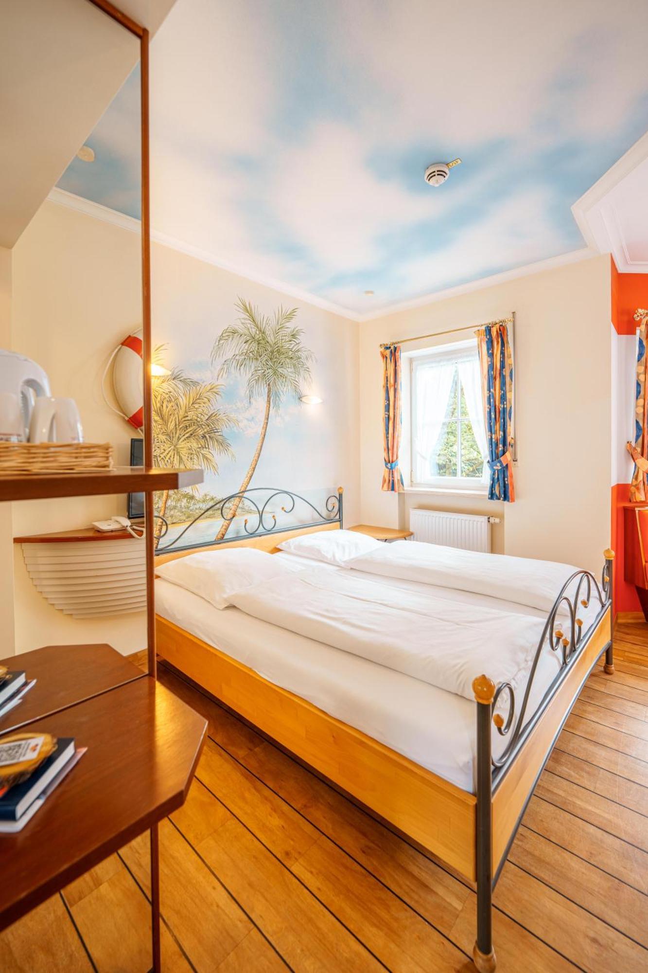 Koenig Ludwig Design Hotel Neu Zimmer Mit Sauna Oder Whirlpool Oder Mehr Altötting Exterior foto